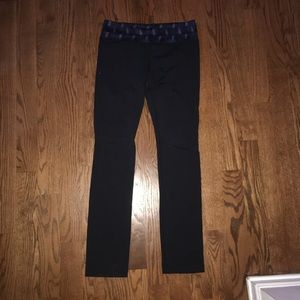 Lululemon Skinny Groove Pant